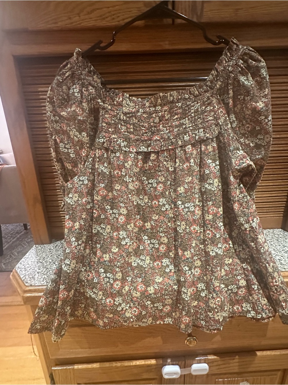 Doen Women’s Top - Brown Floral